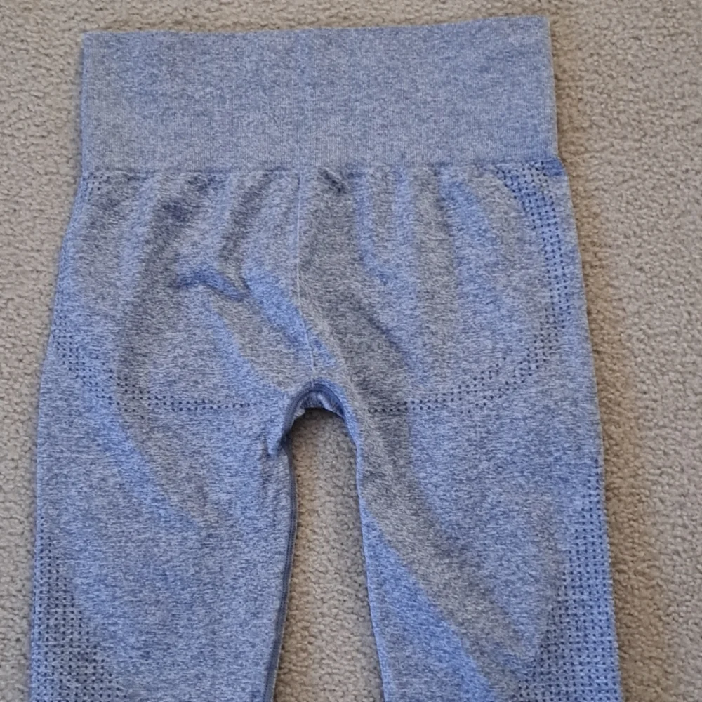 Gymshark Gray Leggings - Picture 4 of 6